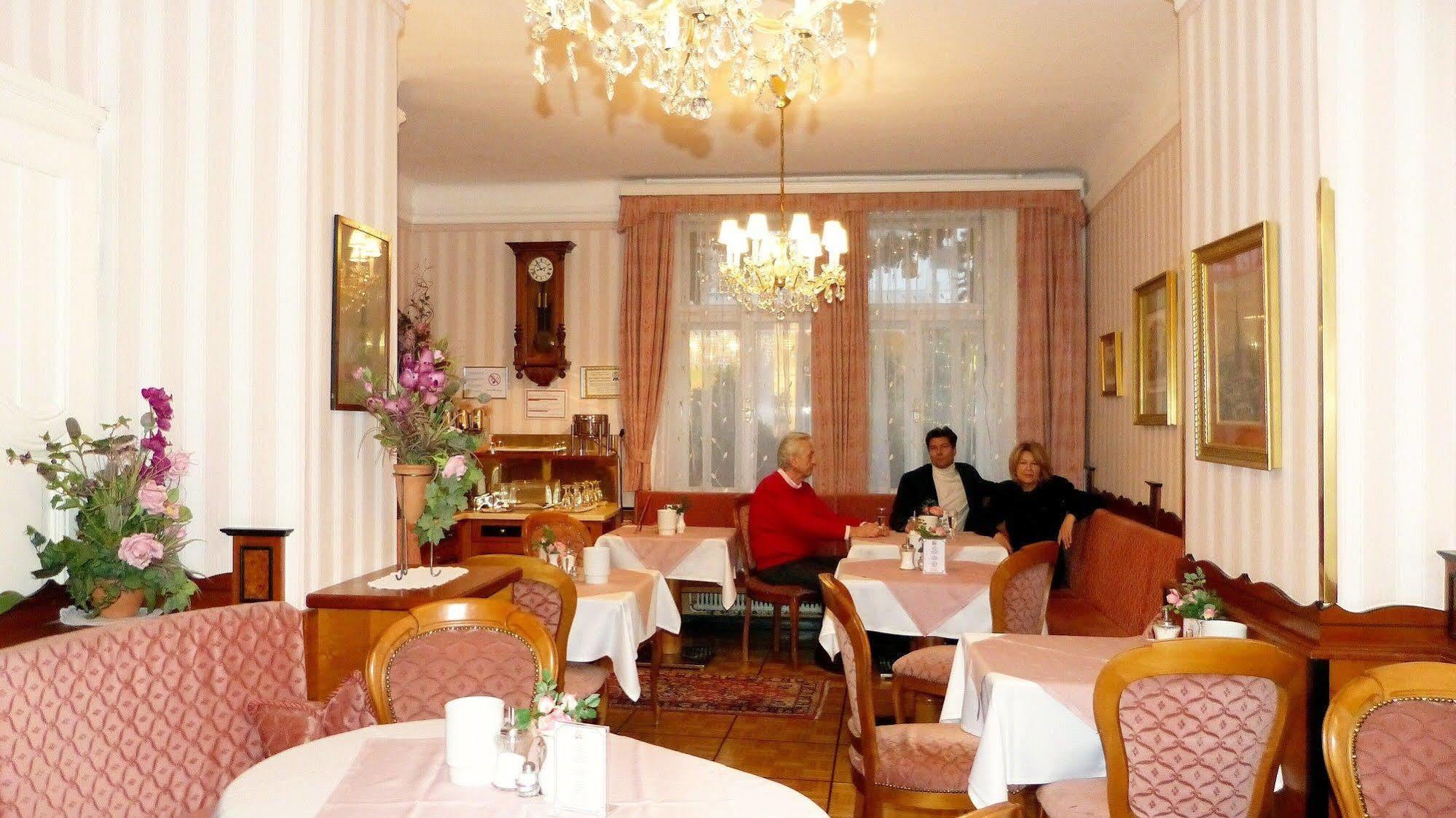 Hotel Zur Wiener Staatsoper Екстер'єр фото